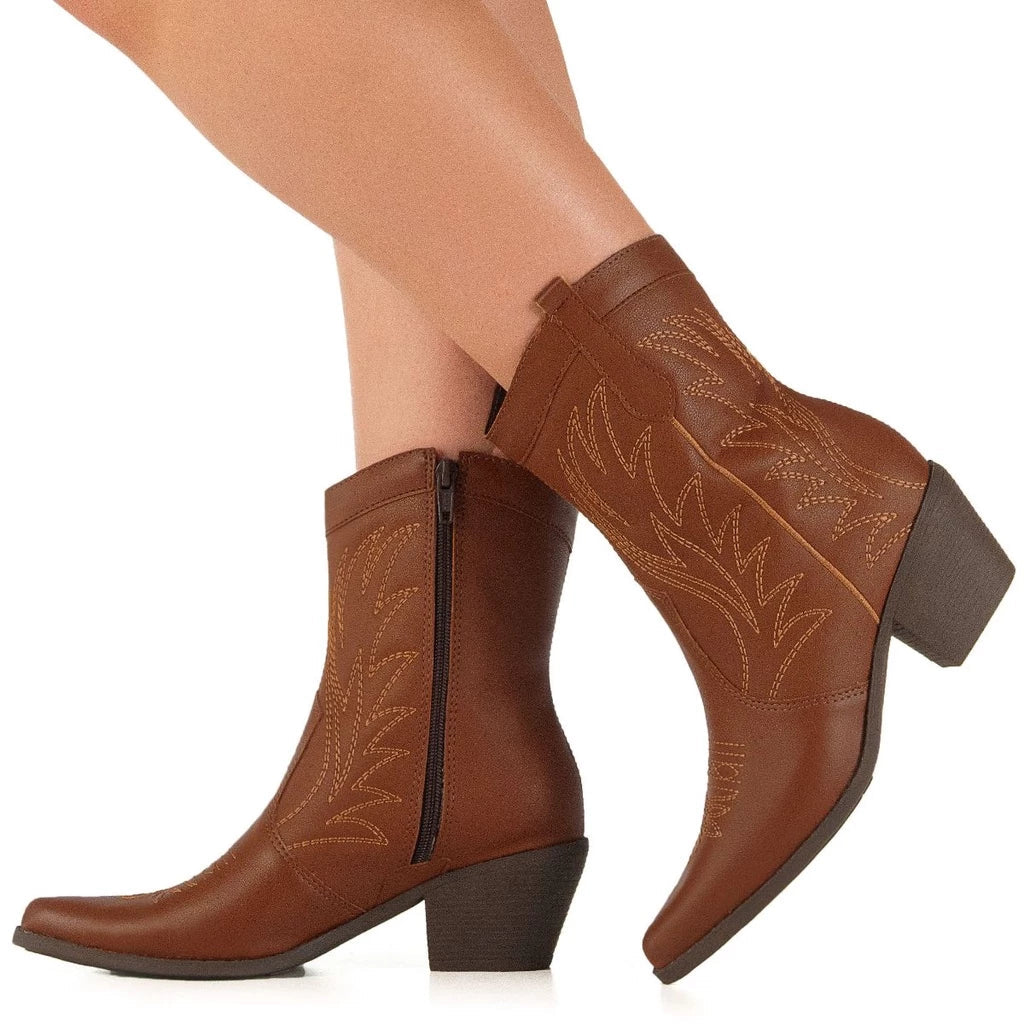 Bota Feminina Western Texana Cano Curto Bordada